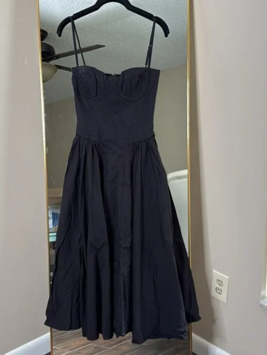 House of CB ‘Samaria’ Black Midi Dress NWOT - Picture 3 of 5